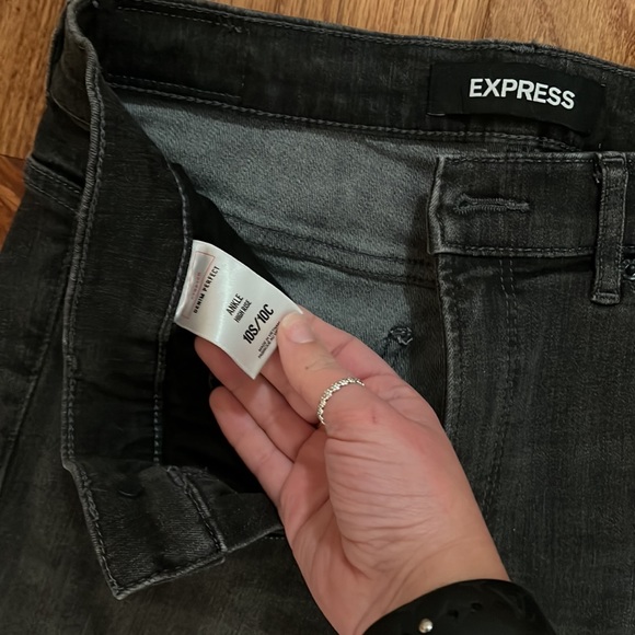 Express distressed skinny jeans with flared bottom - Picture 5 of 7